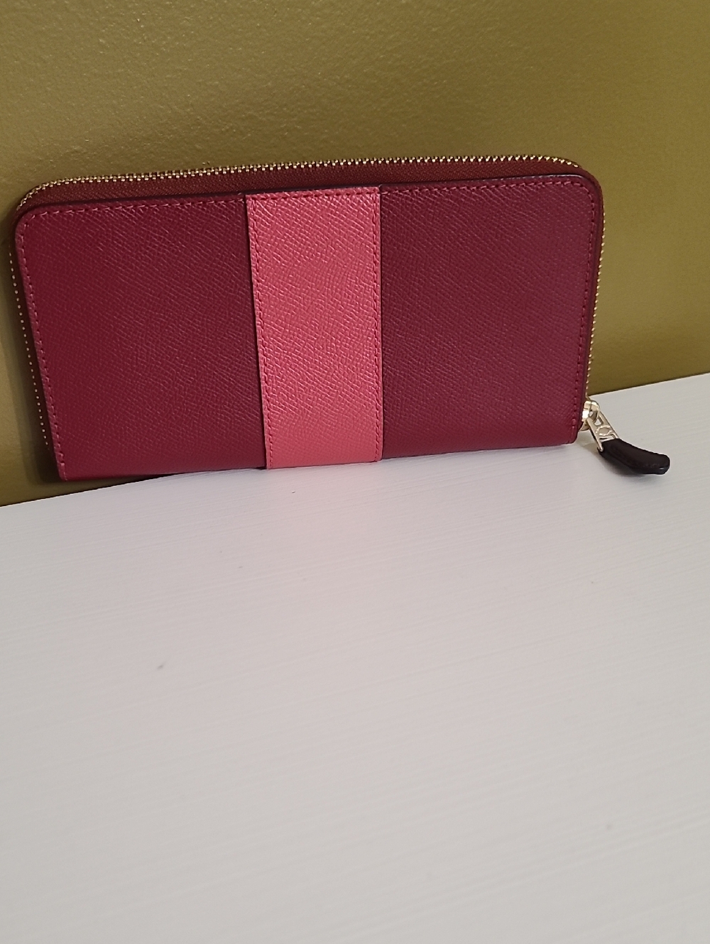 COACH Pink & Burgundy Zip-Around Leather Wallet - Picture 4 of 8